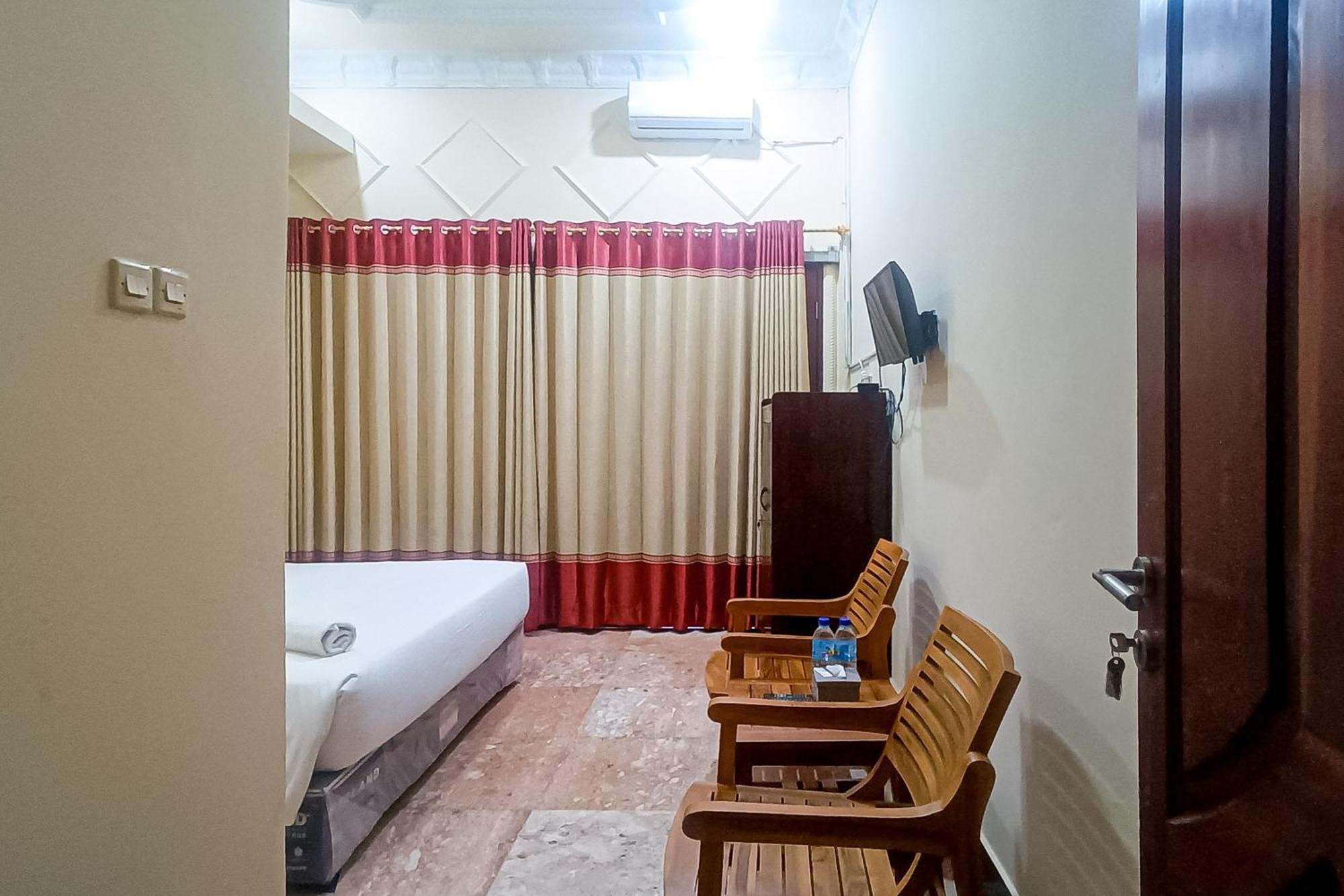 Reddoorz At Senaz Guesthouse Mataram Luaran gambar